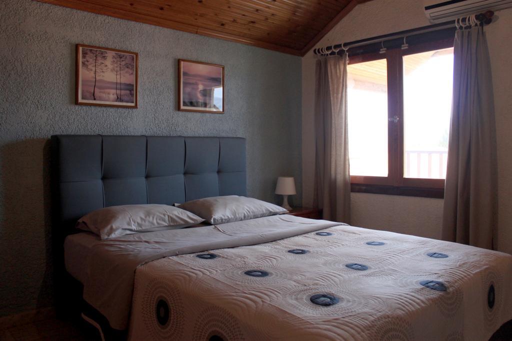 Kehagias Apartments Vrasná Eksteriør billede